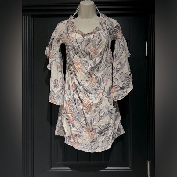 Sun-Drenched Daydream Beige Floral Print Off-the-Shoulder Dress - Picture 3 of 6